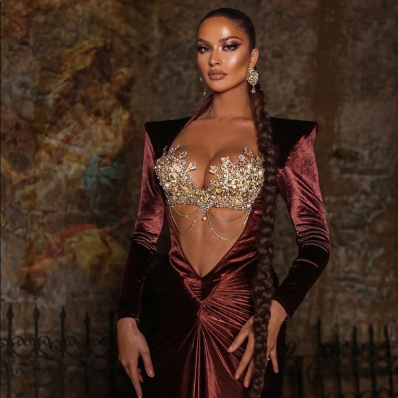 ~Decisive Decorum~ - Picture 3 of 6